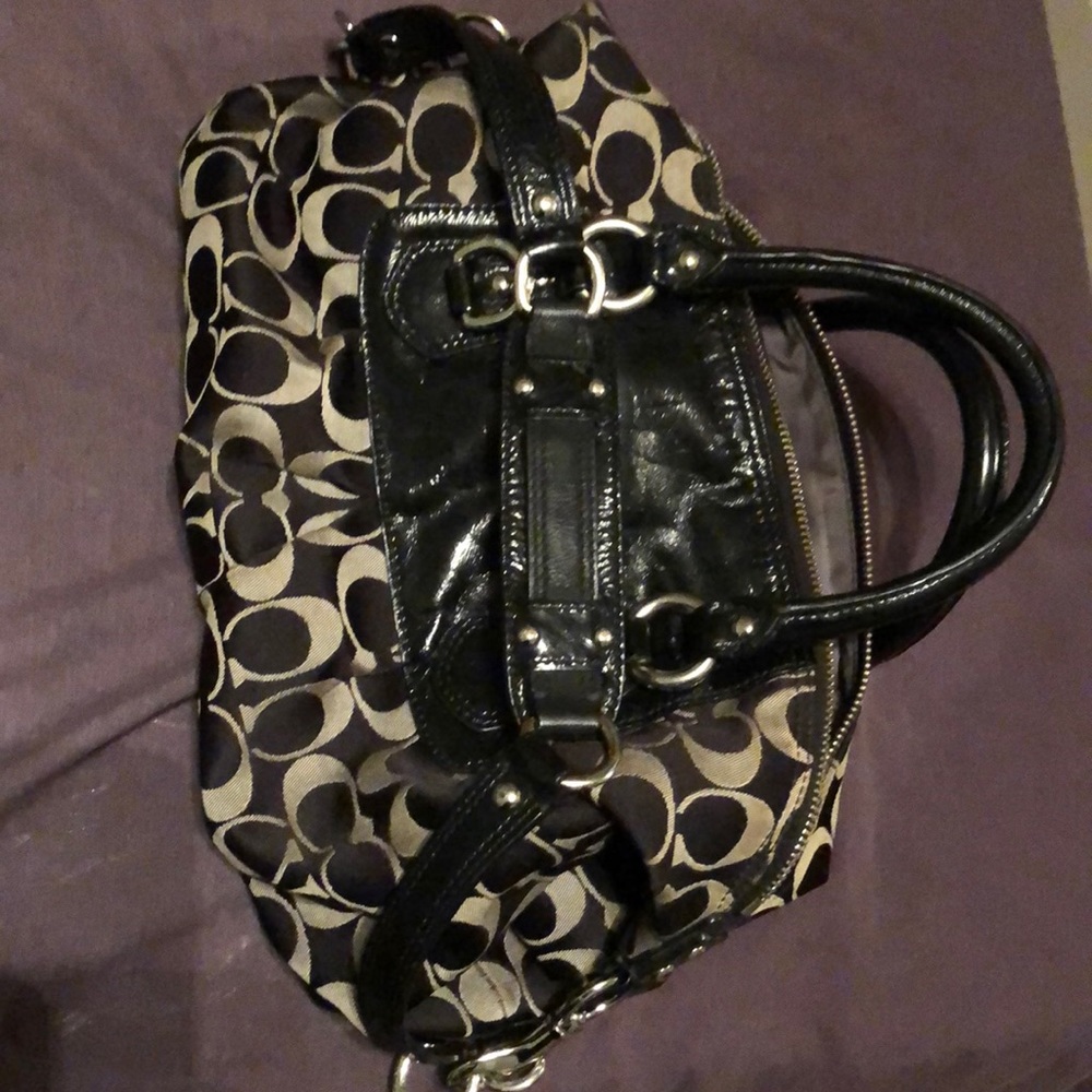Coach - Picture 4 of 4